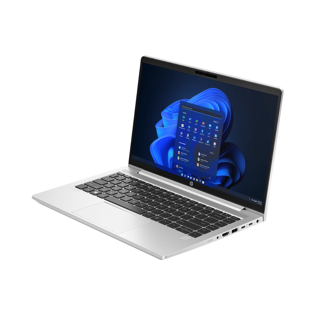 HP ProBook 440 G10 est un ordinateur portable professionnel compact et sécurisé, équipé du processeur Intel® Core™ i5-1334U, de 8 Go de RAM DDR4 et d’un SSD 512 Go. Léger, rapide et fiable, il est idéal pour les entreprises et les utilisateurs mobiles.