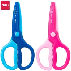 Ciseaux écolier Deli 6067, 12 cm, parfaits pour les jeunes élèves, disponibles chez It Delta Com. Conçus pour une utilisation sécurisée et confortable.