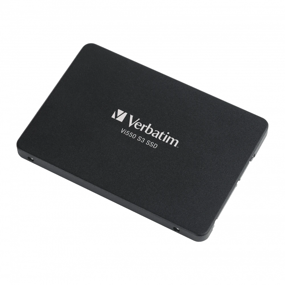 Le Verbatim Vi550 S3 est un SSD interne 2,5″ de 1 To conçu pour offrir une amélioration significative des performances par rapport à un disque dur traditionnel. Grâce à la technologie 3D NAND et à son interface SATA III 6 Gb/s, il assure des vitesses allant jusqu’à 560 Mo/s en lecture et 535 Mo/s en écriture. Idéal pour les ordinateurs de bureau ou portables, ce SSD silencieux, résistant aux chocs et sans pièces mobiles est parfait pour le stockage rapide et fiable.