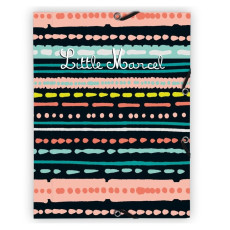 Chemise à rabats Exacompta de la collection Little, format 24x32 cm, design moderne et ludique. Protection optimale des documents avec ses rabats renforcés.