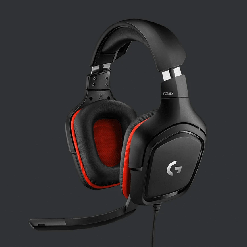 Le Logitech G332 est un casque gamer filaire offrant un son immersif grâce aux transducteurs 50 mm, un confort longue durée et un microphone avec fonction sourdine intégrée, compatible PC, consoles et mobiles.