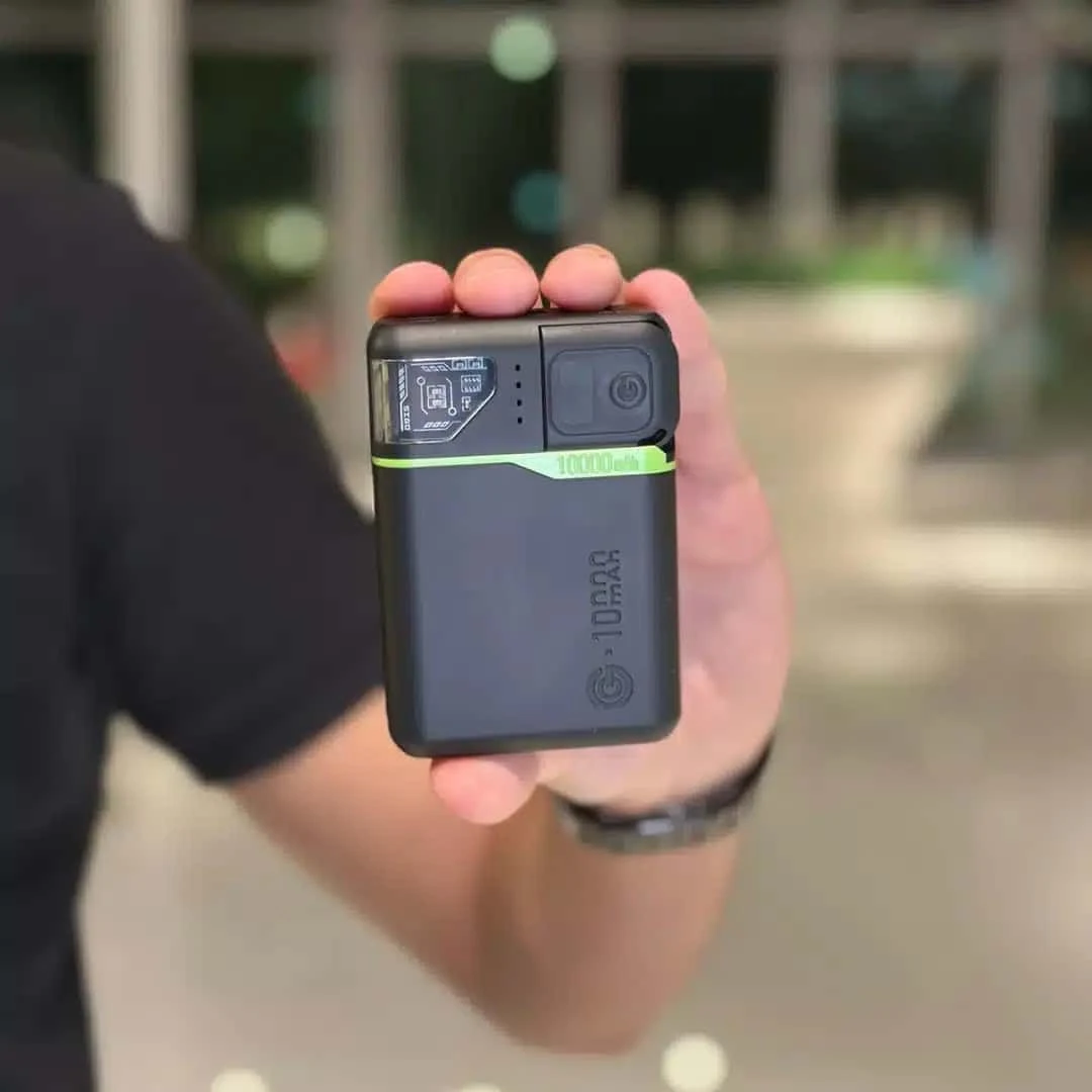 La batterie externe GOUI SIGO PLUS – 10 000 mAh délivre une charge rapide de 20W via ses ports USB-C (PD) et USB-A, idéale pour smartphones, tablettes et accessoires, avec sécurité renforcée et design compact.