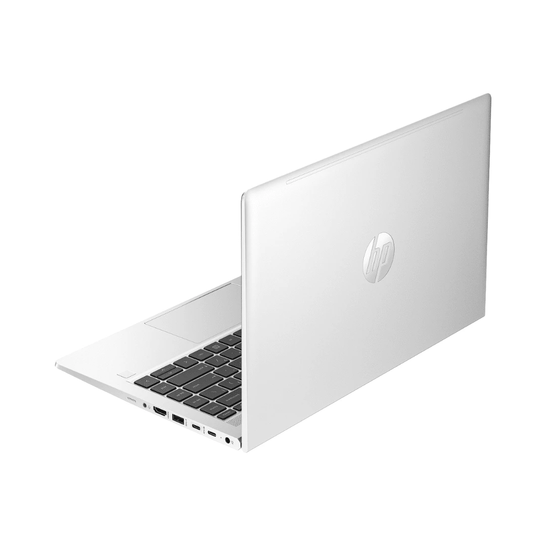 HP ProBook 440 G10 est un ordinateur portable professionnel compact et sécurisé, équipé du processeur Intel® Core™ i5-1334U, de 8 Go de RAM DDR4 et d’un SSD 512 Go. Léger, rapide et fiable, il est idéal pour les entreprises et les utilisateurs mobiles.