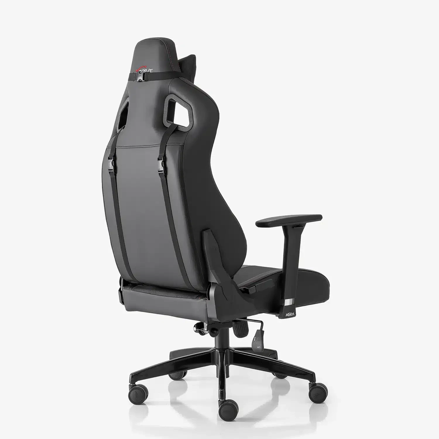 Chaise gamer XDRIVE AKDENIZ en simili-cuir – confort ergonomique, dossier inclinable 160°, accoudoirs 3D et design élégant noir/gris.
